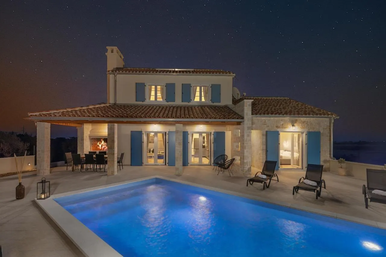 Villa Mediterra Prima Nin
