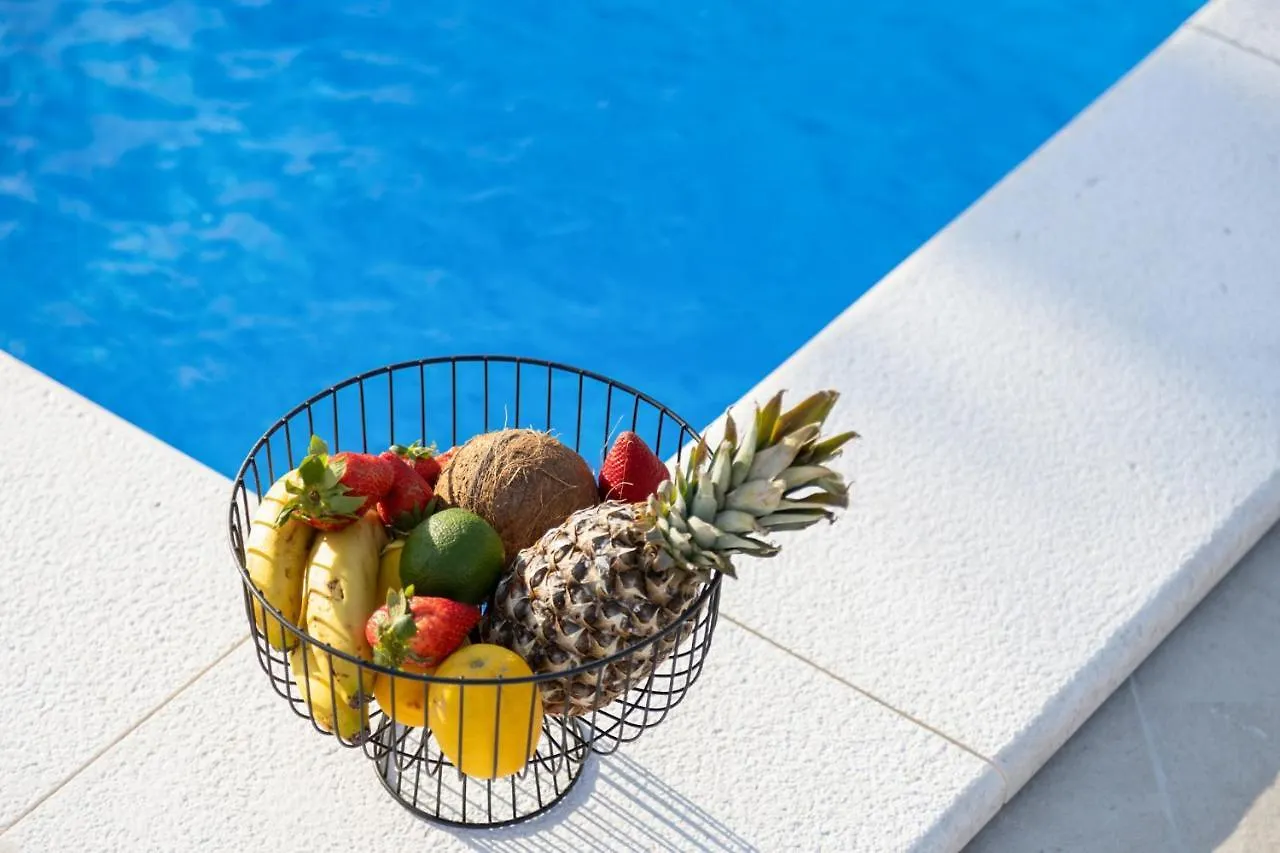 Villa Mediterra Prima Nin